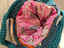 Load image into Gallery viewer, Granny Square Boho Bag